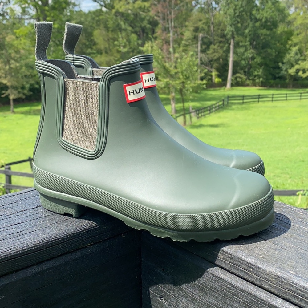 Hunter Ankle Rain Boots. Dark Olive. Size US 8
